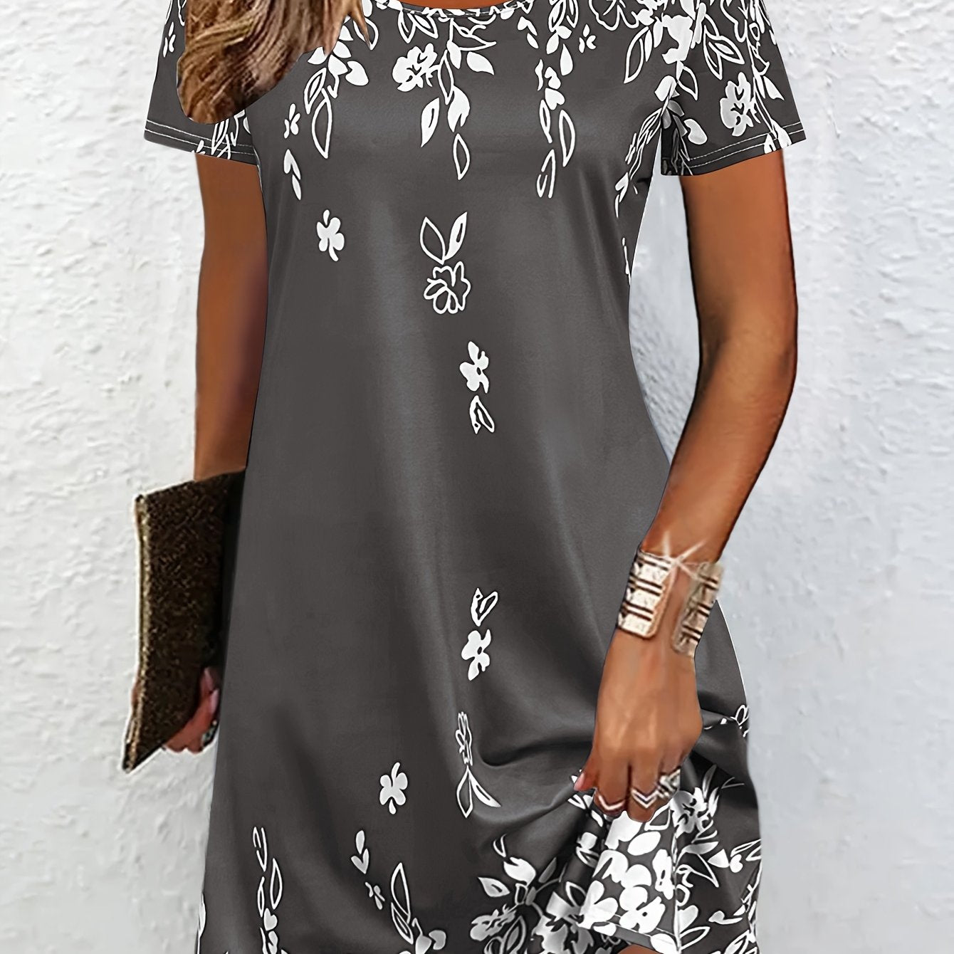 Geblümtes Vintage-Kleid