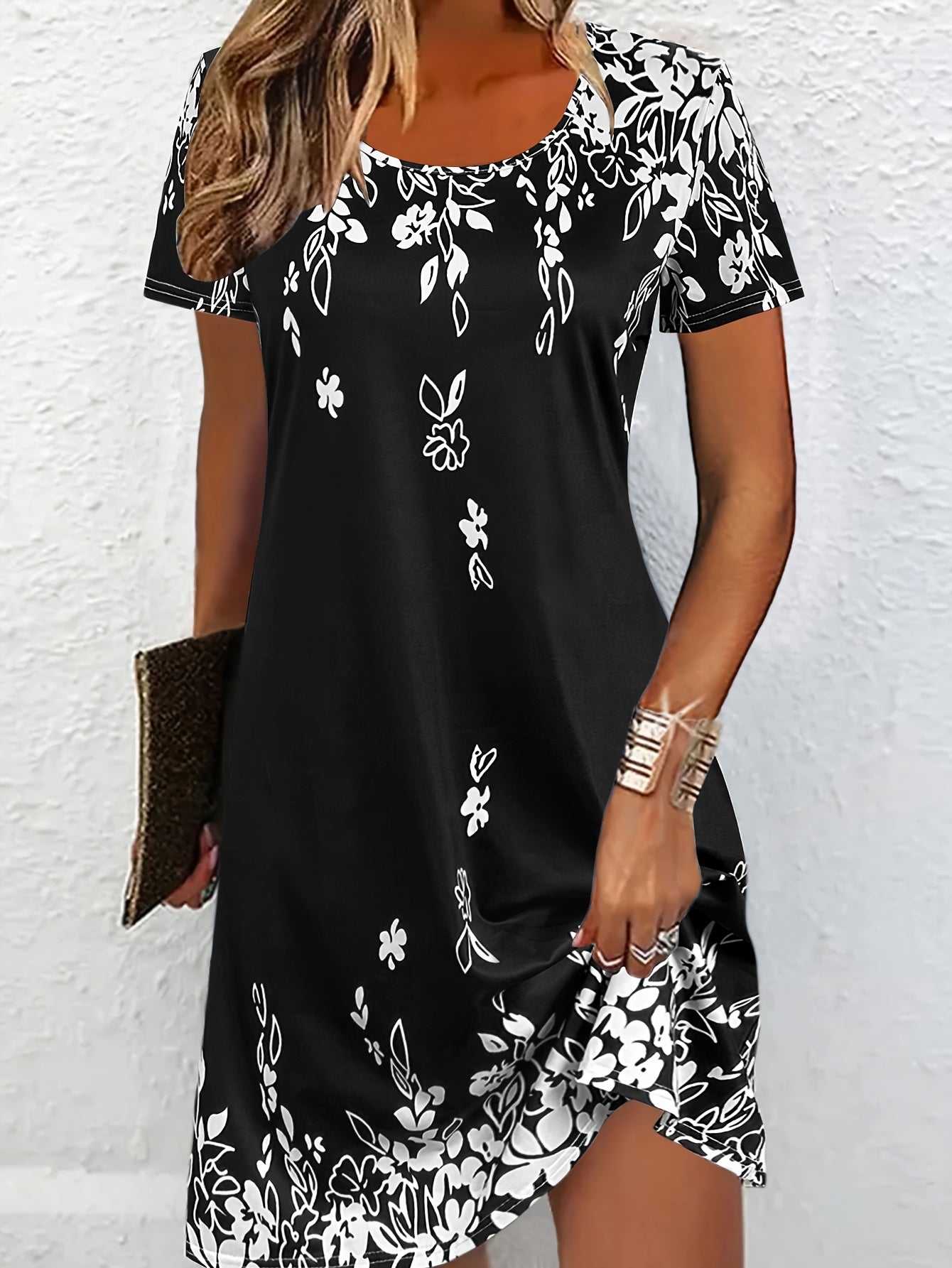 Geblümtes Vintage-Kleid
