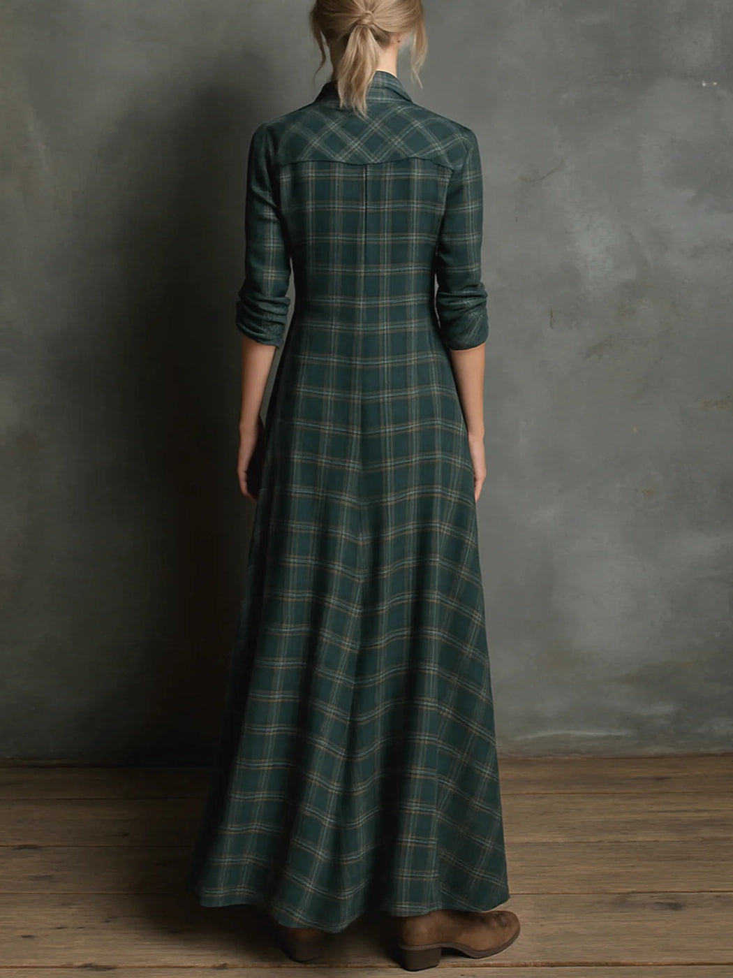 Jaelyn | Maxikleid mit grün kariertem Revers